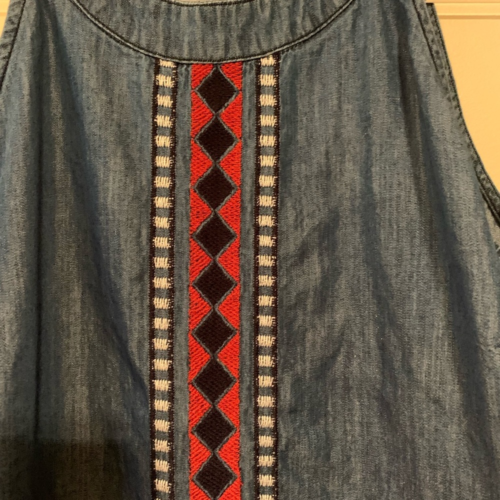 Embroidered Denim Sleeveless Top - Picture 3 of 7